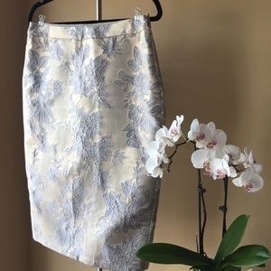 Floral Hip-hugging Gold x Cream Pencil Skirt